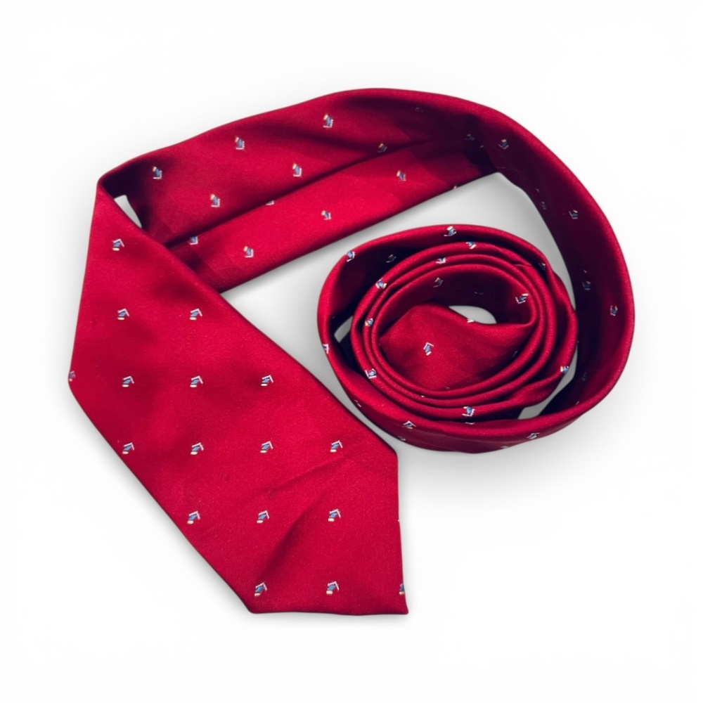 LILLY DACHE - PARIS ROME LOS ANGELES red Geometric Pattern NECK TIE!